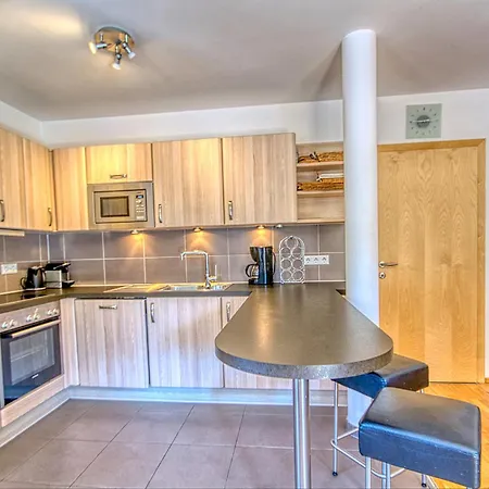 Dunn - By Alpen باد جاستاين